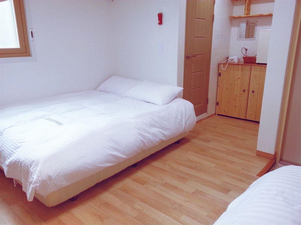 Iu Guest House Myeongdong Seul Exterior foto
